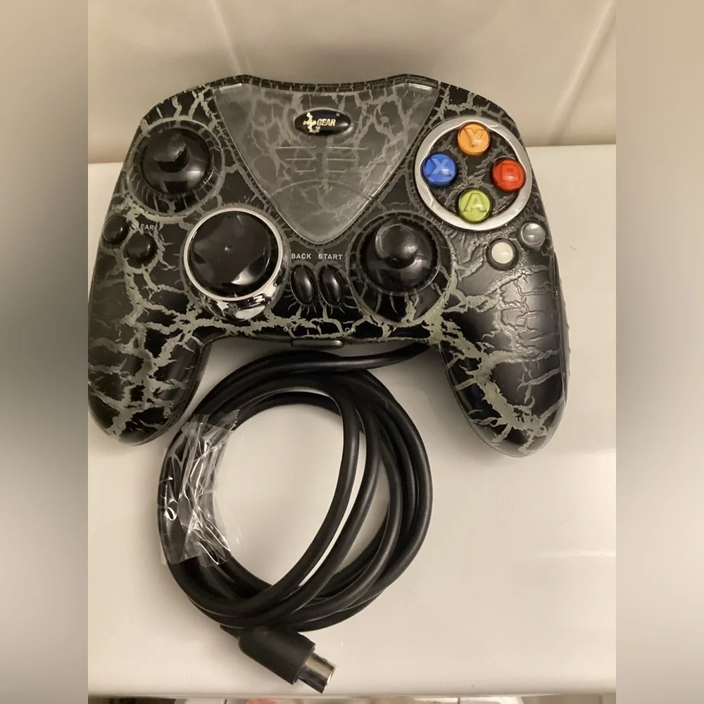Game Controller - Picture 3 of 6